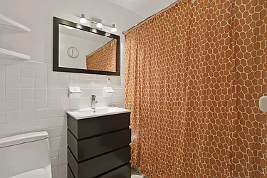 Rented by Nest Seekers International