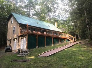 1 Lakeview Dr, Lakeville, PA 18438