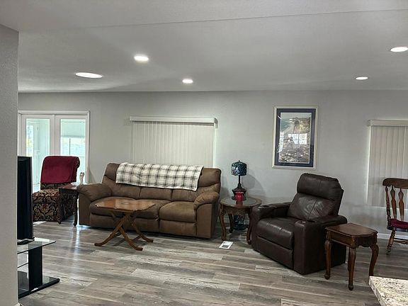 2nd image of 73281 Lone Mountain Ln