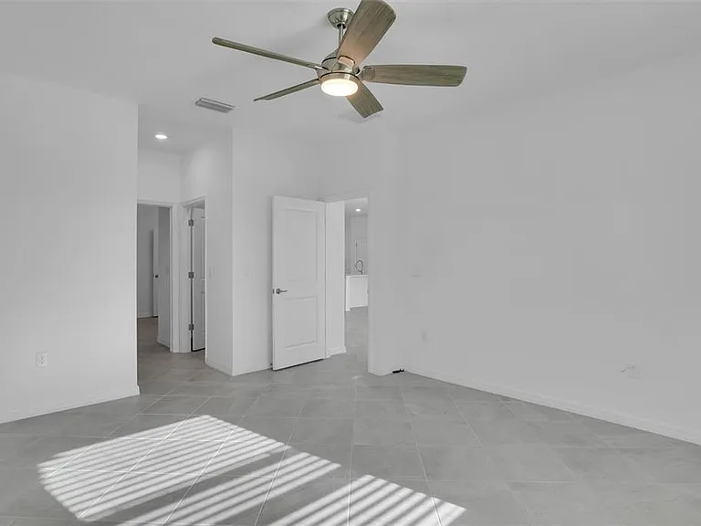 19100 Moscato Ct — Photo 27