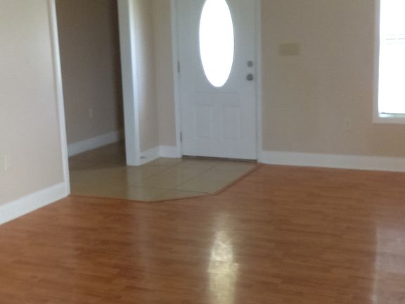 3rd image of 339 Daralyn Dr