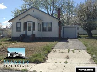 924 13th St, Rawlins, WY 82301