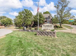 5162 Hollow Wood Ct APT D, Saint Louis, MO