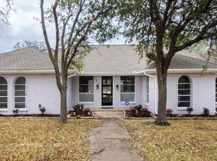 2810 Country Club Rd, Pantego, TX 76013