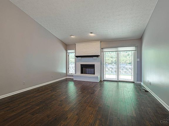 4th image of 1047 Golfview Rd