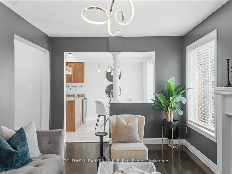45 Angier Cres — Photo 18