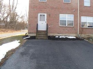 104 Cobblestone Ct, Alburtis, PA 18011