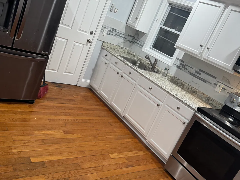 1014 Atwells Ave #1
