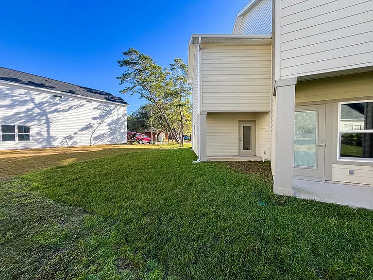 2885 Leahs Ln — Photo 25