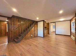 25 Tamarack Trl, Stockholm, NJ 07460