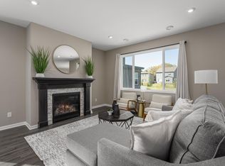 9924 Avocet St NW, Coon Rapids, MN 55433