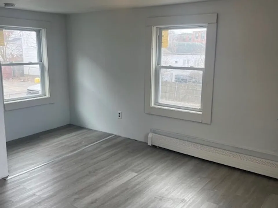 35 Ash St