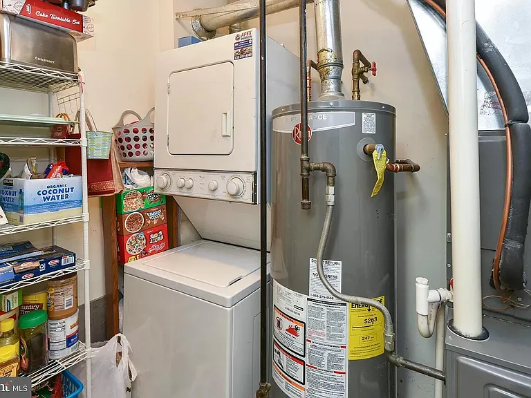 4 Wynwood Dr #14 — Photo 23