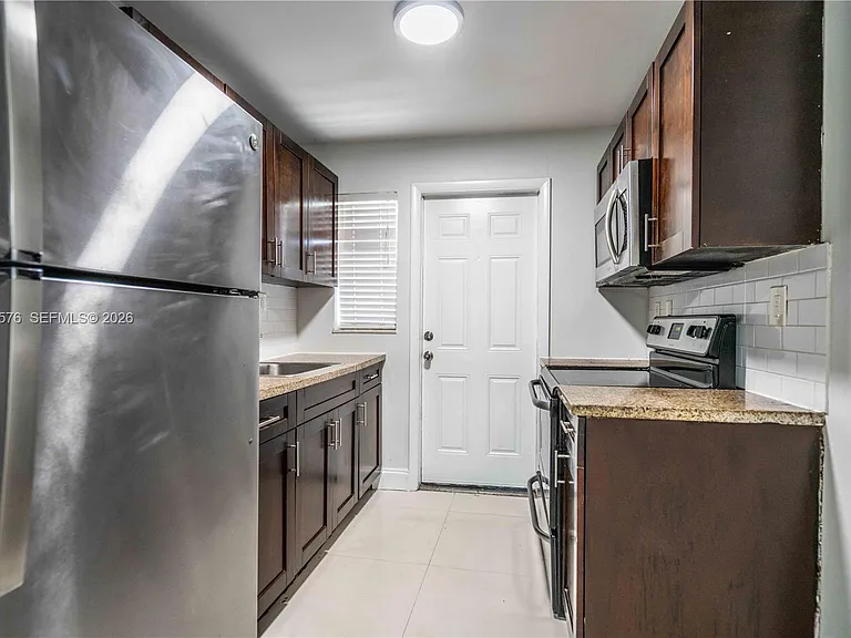7927 East Dr #263 — Photo 7