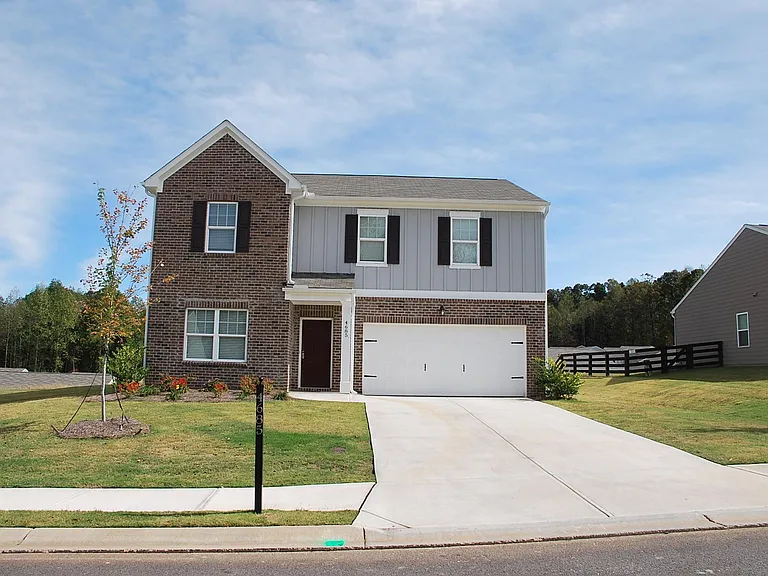 4685 Bluffton Ct — Photo 1