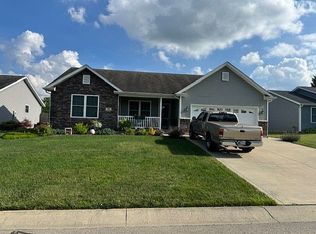 16 Hoosier Heights Dr, Batesville, IN 47006
