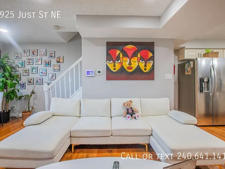 4925 Just St NE — Photo 6