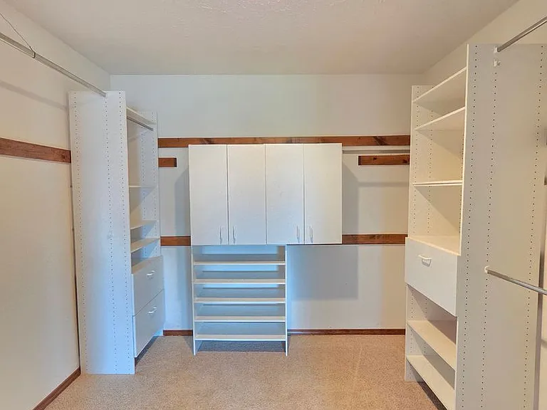 7706 E Woodview Dr — Photo 22