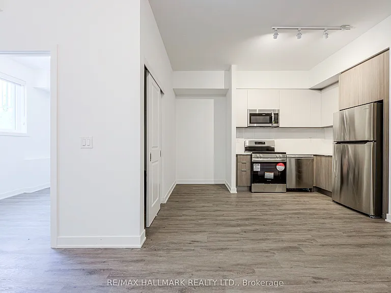 41 Danforth Rd #107 — Photo 3