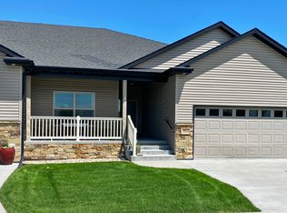 3475 26th Ave, Columbus, NE 68601