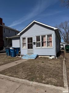 61 Eckhard Ave, Wood River, IL, 62095