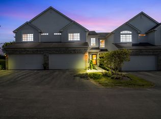 225 Nicole Dr UNIT B, South Elgin, IL 60177