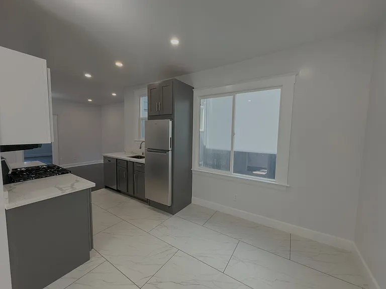 1511 Golden Gate Ave #4 — Photo 6