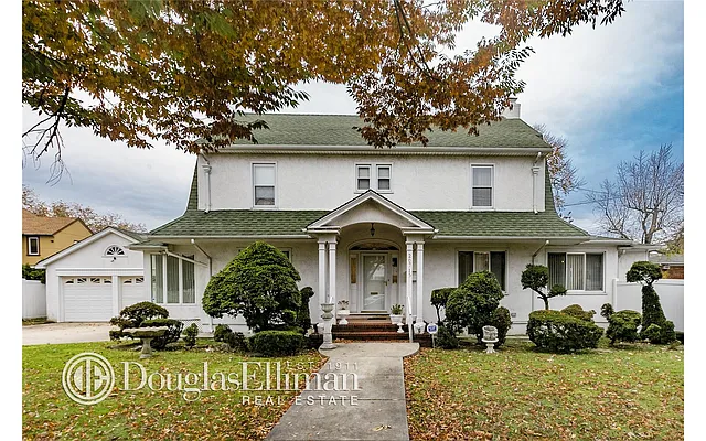 Sold by Douglas Elliman | media 1