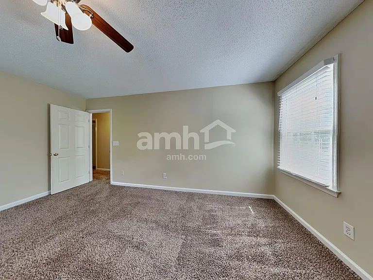 6400 Ivy Stone Dr — Photo 13