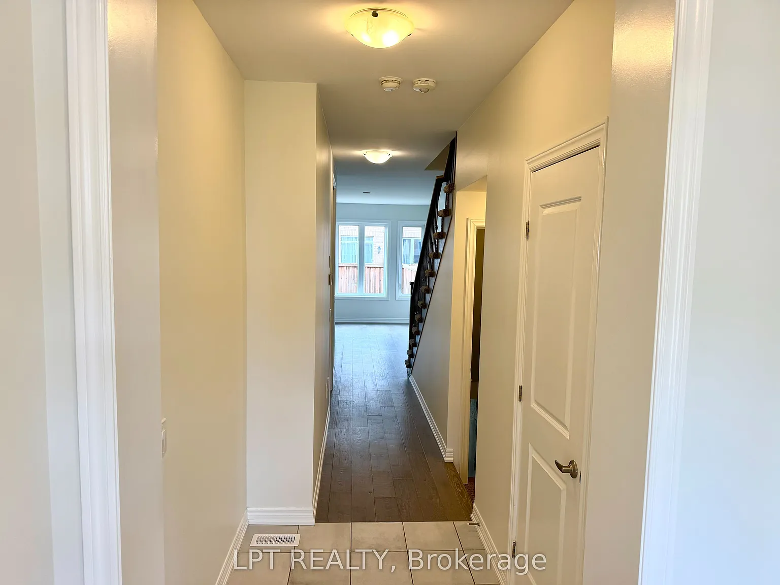 4 bed, $2,900 — Photo 2