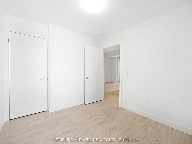 174 Clonmore Dr #9 — Photo 19
