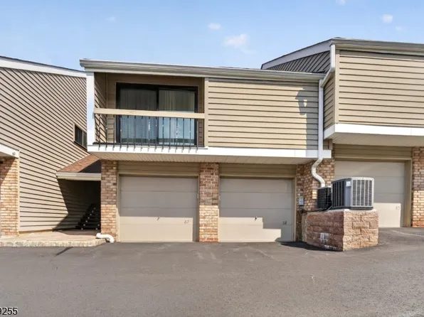68 Overlook Dr, Union Twp., NJ 08809