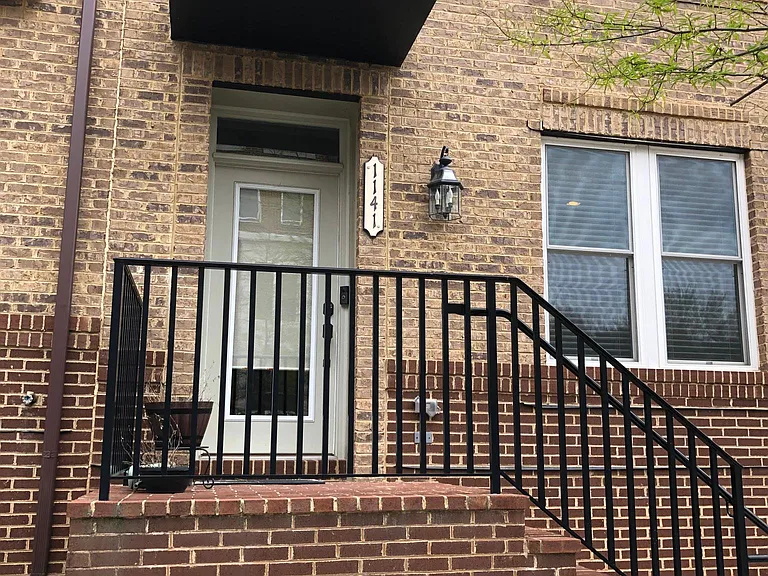 1141 S Lincoln St — Photo 28