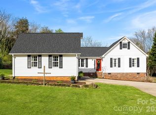 123 Chestnut Ridge Rd, Kings Mountain, NC 28086