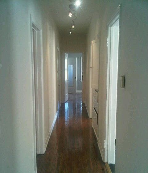 2nd image of 421 1/2 N Genesee Ave