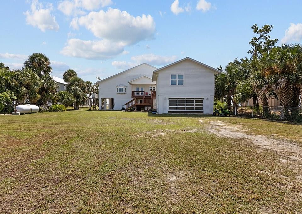 1st image of 16616 SW Airport Rd