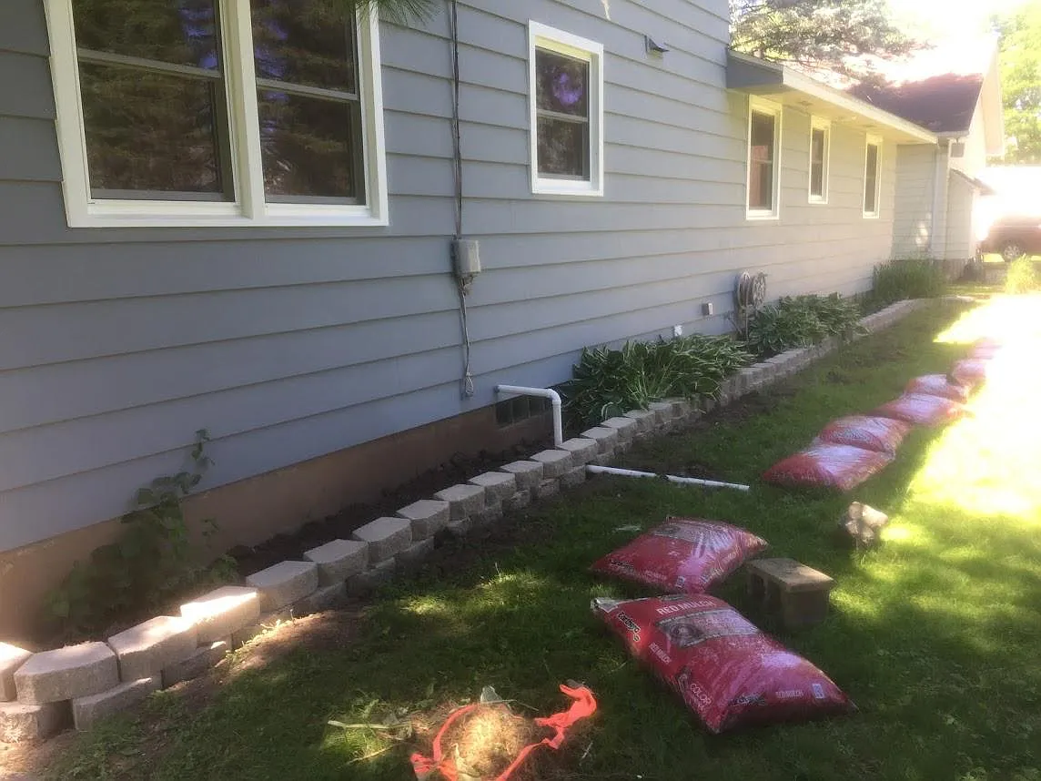 1024 W Lorain St — Photo 3