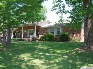 15780 Arlington Rd, Athens, AL 35611