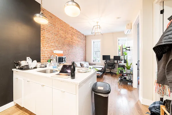 Rented by Maplewood Management | media 63