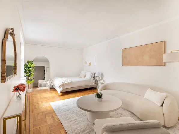 303 E 37th St APT 3A, New York, NY 10016