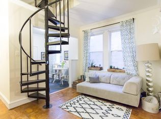 2143 Locust St #3R, Philadelphia, PA 19103