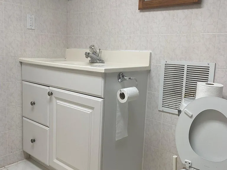 Basement Full Bathroom