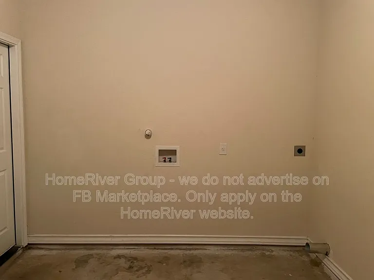 6414 Melanzane Ave #4 — Photo 6