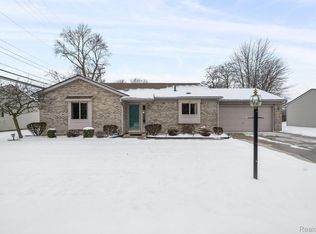 18757 Common Rd, Roseville, MI 48066