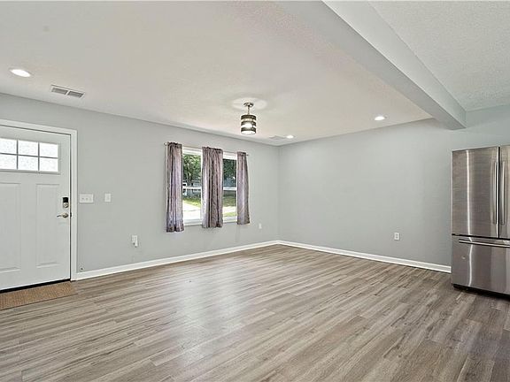 2nd image of 6021 Corona Ave