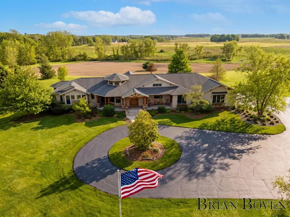 1740 Seven Mile Rd NW, Comstock Park, MI 49321