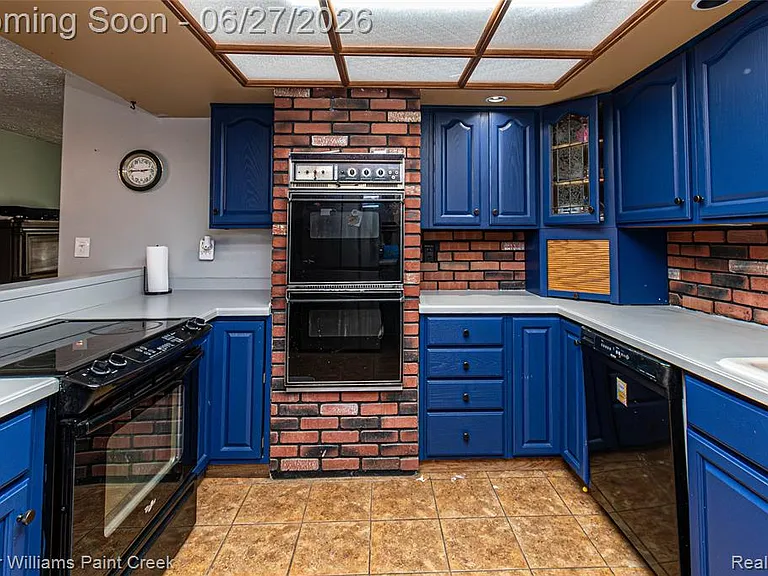 20510 Luna St — Photo 17