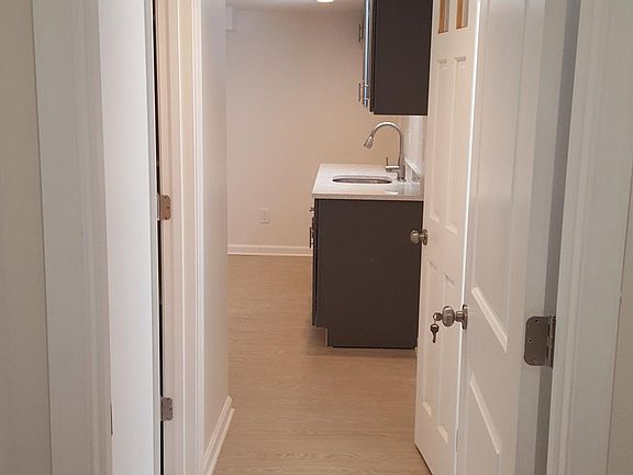 5th image of 6807 Dartmouth Ave #B