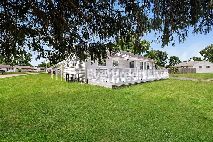 1641 Edendale Rd — Photo 2