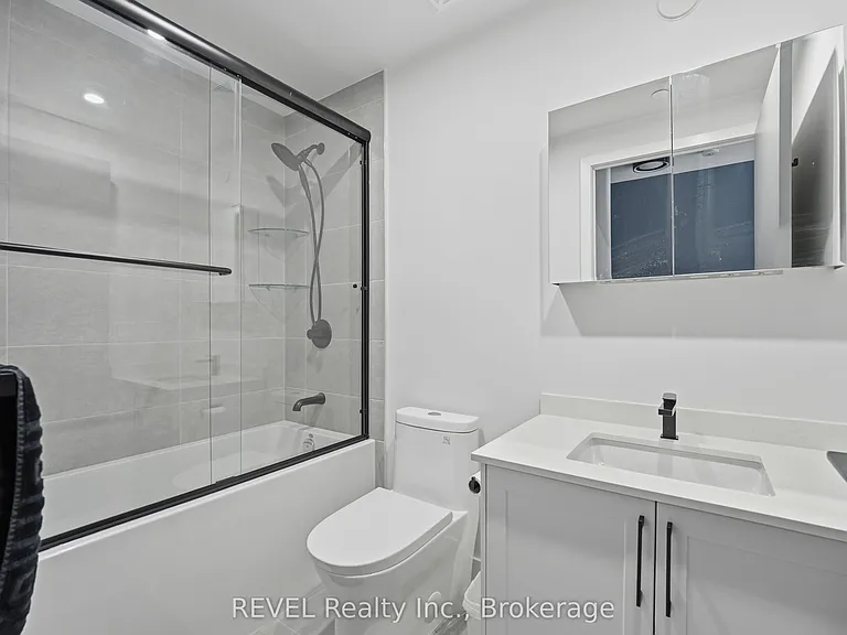 2450 Old Bronte Rd #405 — Photo 9